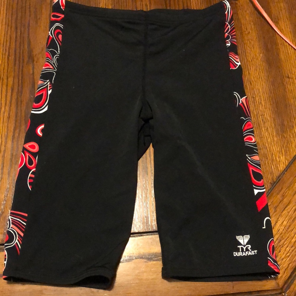 Size 28 TYR Durafast Triathlon swim/biker shorts
